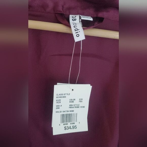 Davids Bridal Elegant Wine Color Women's Robe Plus Size 1x/2x - Picture 6 of 7
